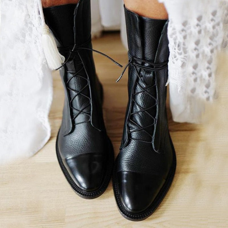 New-SHENGY-Patent-Leather-British-Style-Flat-Boots-Black-Pointed-Toe-Boots-Handsome-Motorcycle-Boots-Women_f7dd0444-af9e-4439-bb7c-a415381fa018.jpg